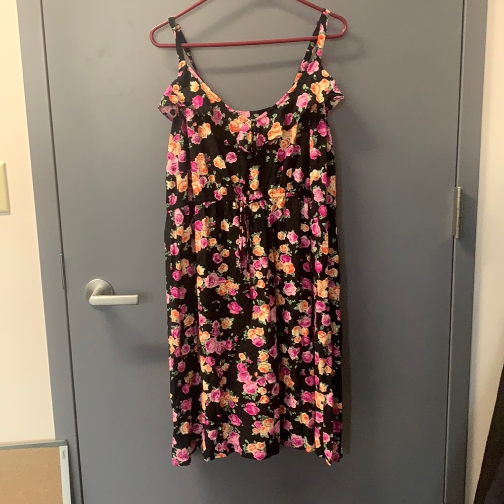 Torrid size 4 summer dress